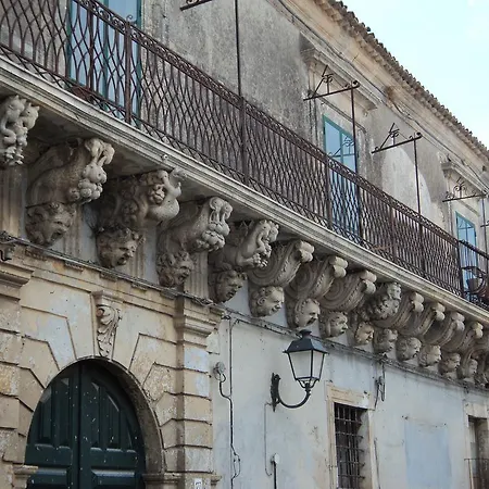Holiday home Dimora La Rosa Barocca Palazzolo Acreide