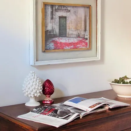 Holiday home Dimora La Rosa Barocca *